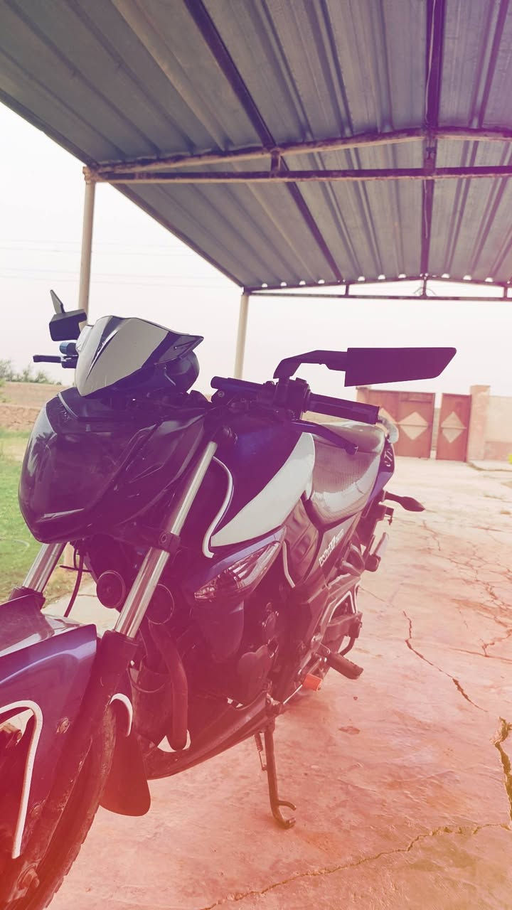 بطح • ٢٠٠ • موديل ٢١