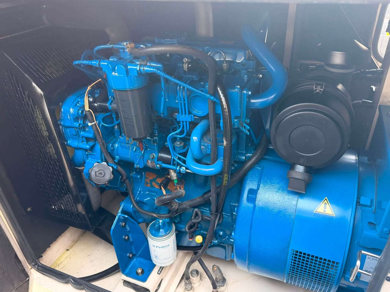 مولدة بيركنز  ايفجي أولسن اصلية  استندر 50 KVA  مكينة صندوگ مشتغلة 1700 ساعة     السعر 6800 $.      …. للإستفسار : *********** - ***********
