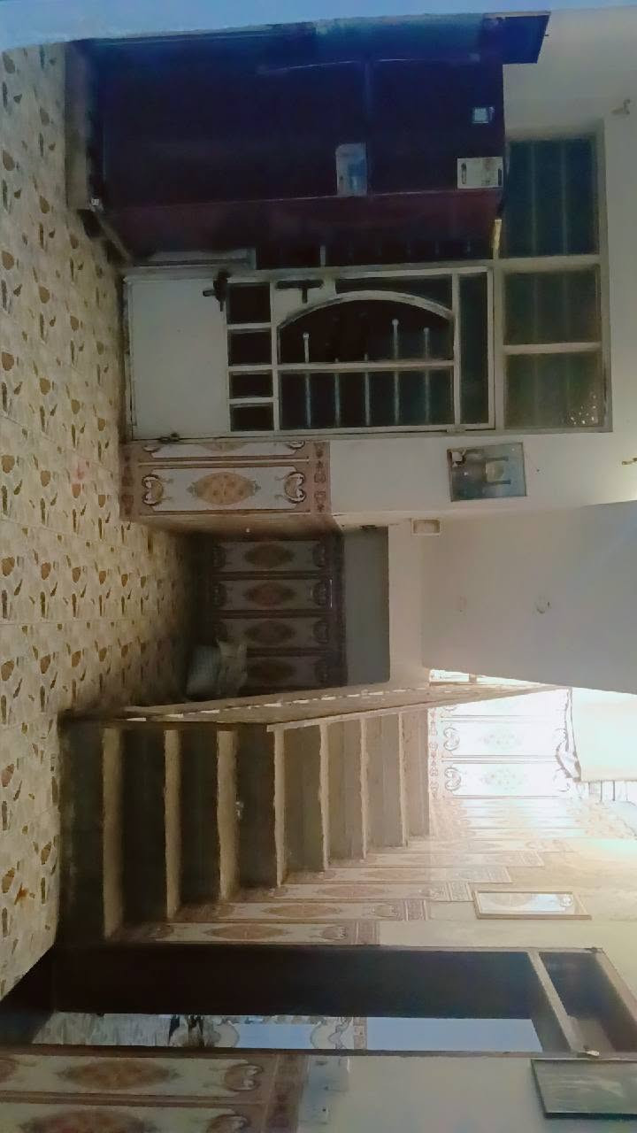 بيت للبيع 200 متر زراعي سند 25 طابق واحد استقبال و مطبخ حار وبارد وغرفتين نوم وصاله وبيتونه عالشارع
مستعجل على بيعته لغرض السفر السعر 120 مليون مع الأثاث للأستفسار ارجو الأتصال عالرقم ***********
