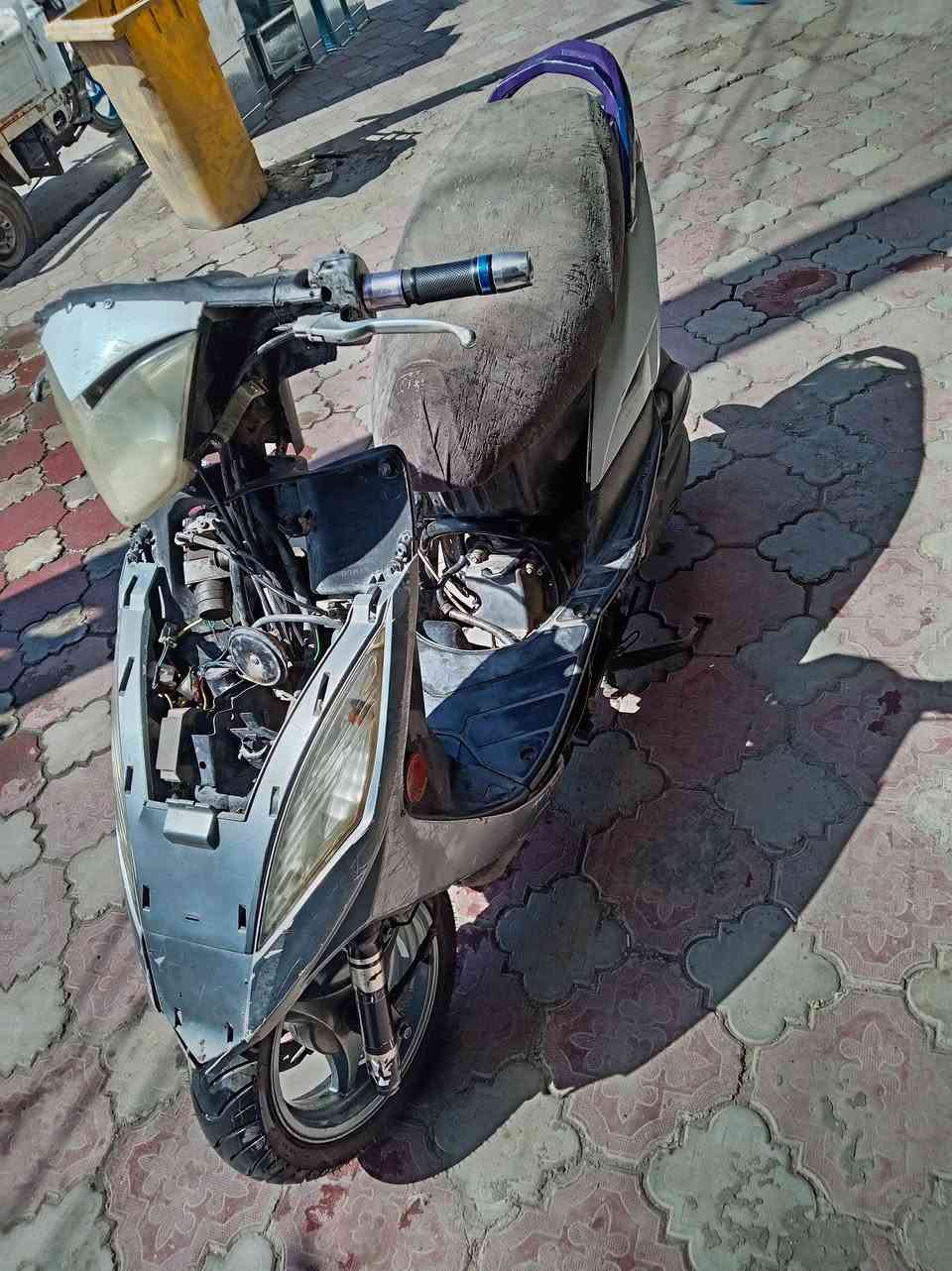 البيع درجة كامكو نوزل كهربائية اليت عالي نصي اشير قفل صندوك عدادت دبلت امامي خلفي بريكات شغل تاير امامي جديد
مكاني بعقوبة شراي اتصل ***********
سعره 200
درجة دير متلكف
