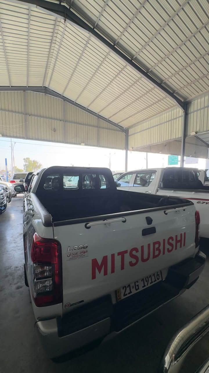 سلام عليكم اخوان للبيع بيكب متسيوبيشي L200(قذافي)
موديل:٢٠١٩
ممشى:١٠٠ الف KM
ضرر: شبر صغير بارد فقط كفاله من الصبغ
السياره جديده بدون اي نقص سنوية جديده جاهزه كامل مكمل
السعر :158$ 
***********
