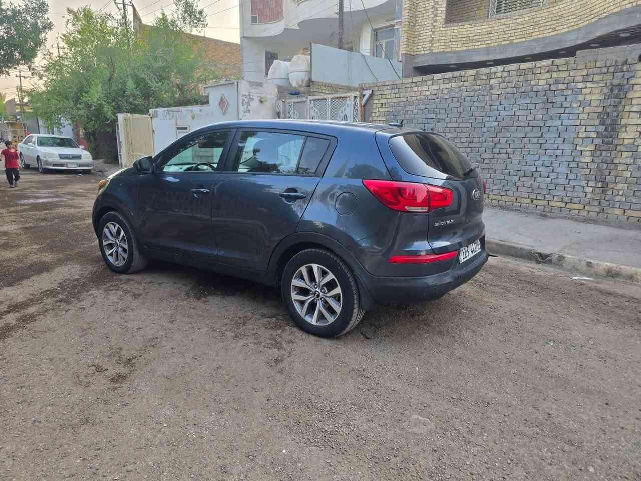 السلام علیکم سبورتج ٢٠١٦ وارد أمريكي حادثها بنيد وجاملغ بدون دواخل بيها مكانات صبغ ابيع حزام كير ومكينه بالشرط خير من الله تبريد ثلج صدر امامي خلفي جديد رقم اربيل باسمي
السعر 100 بيها مجال بسيط 
مكاني بغداد رقم الهاتف ***********
