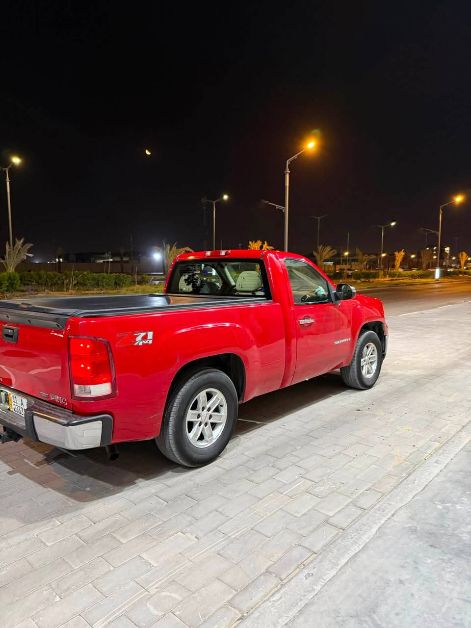 سلام عليكم شباب للبيع GMC سيرا تك قماره  بدي گصير
مديل 2008 خليجية 
رقم بغداد باسمي رقمه حلو تحويل ثاني يوم 
السياره كفاله عده البارد باب السايق والمدكر السياره كلش نضيفه تخم تاير جديد بل كارتون ويل توني شديته 
والباقي كله بشرط غرفته حلوه وجاهزه السياره حداده توني كله بدلته 

عليه تسكيرة بدي سلايت كلش حلوه
عليه برمجة كراج ميلاين محمد لأماني
عليه تهبيطه كلش حلوه وناعمه
اخوان التفيده السياره بخدمته ويدلل تشوفه غاليه عليك اتركه 
 
مكاني بصرة 
***********
سعرها 175 وبيه مجال قليل

