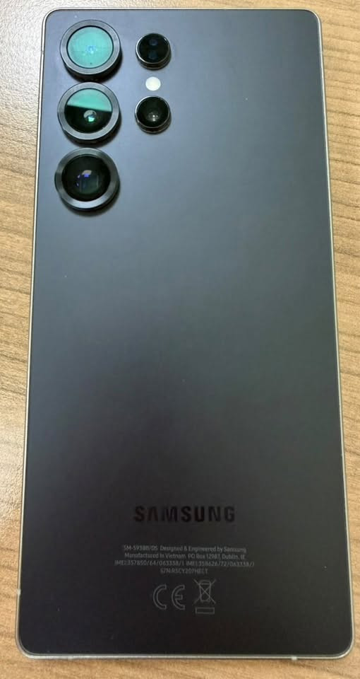 Samsung S25 الترا
1 تيرا 
اسود
مستعمل فترة قصيرة، نظيف ١٠٠٪؜ مابي اي عيب 
السعر 1,350,000 دينار بي مجال بسيط

اربيل
*********** واتساب
