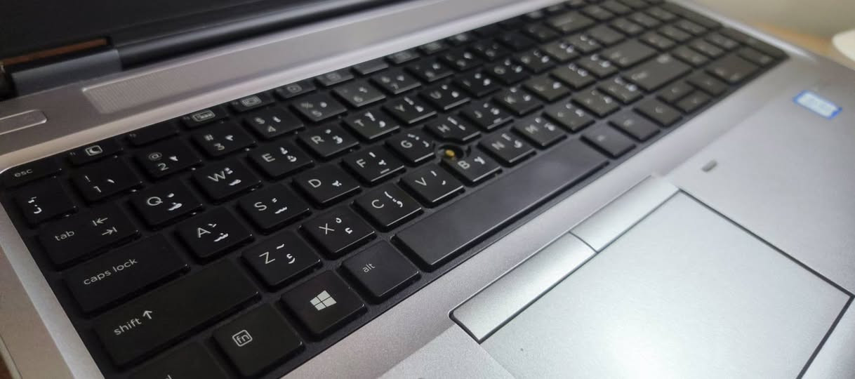 💻 لابتوب HP ProBook 650 G3

المواصفات:
• المعالج: Intel Core i5-7200U الجيل السابع
• الرام: 8GB
• التخزين: 256GB
• كرت الشاشة: Intel HD Graphics 620 مدمج (متوقع)
• الشاشة: 15.6 إنچ تقريباً
• نظام التشغيل: Windows 10 – 64 bit
• محرك أقراص DVD موجود

مناسب للدراسة والأعمال المكتبية والتصفح.
السعر: 230 ألف وبي مجال بسيط 
للتواصل *********** واتساب فقط
