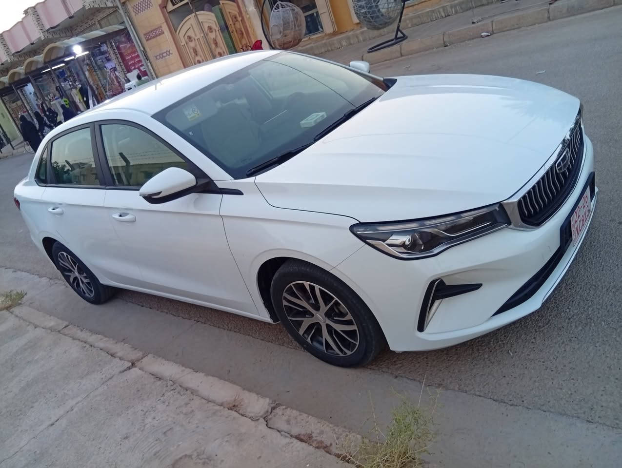 عوده الى سوق السيارات من جديد جيلي امكراند موديل 2024 مكفوله كفاله عامه تصفير هزه 100/100رقم اربيل باسمي الرقم الدولي  المواصفات محرك 2000 بصمه تشغيل بصمه دخول اربع جام كهرباء سبير منازل شاشه فول مواسفات تشغيل عن بعد تبريد بالشاشه 8سرع هند بريد تبريد قطعتين   بصمه قفل سرعه تحكمات ستيرن جهتين ويل كل 16شرط شرط شرط بانزين عادب وتوجد فيها مواصفات أخري السعر ب 128وبيها مجال للاستفسار ***********
