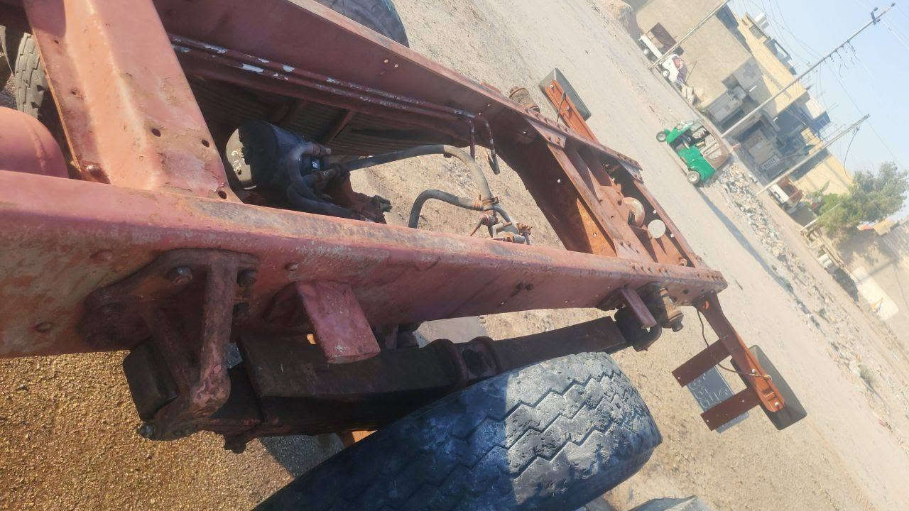 سيارة للبيع قجمه 80 بلاديه شركه مكينه وگير ستندر شاصي خام مكفولة كفالة عامه مكلف بنشر ارقام صاحب سياره
***********
***********
