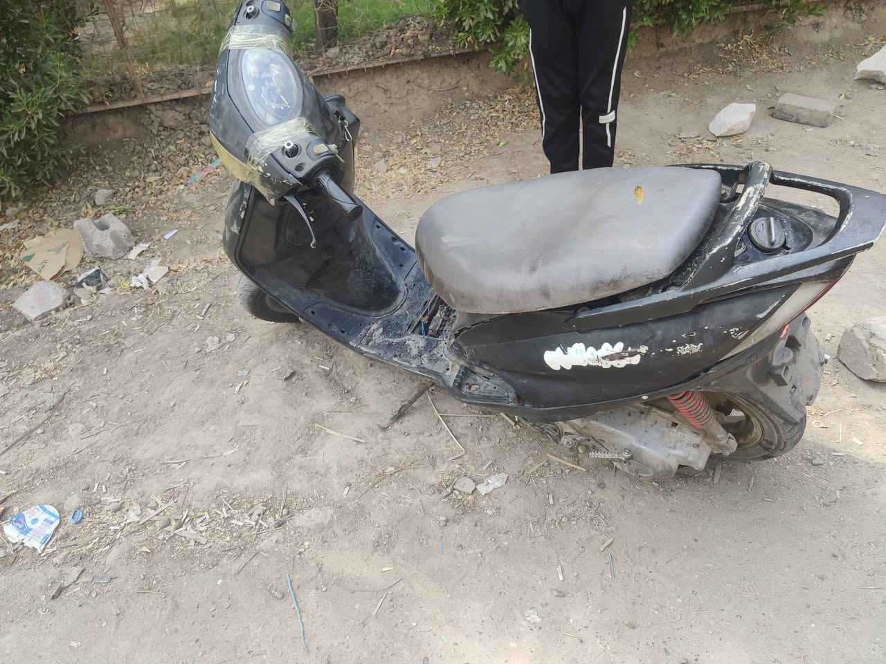 سلام عليكم عندي ماكس 140كهربائيات كامله نقص كتف اشاره عاطل بس الدراجه تشتغل وتمشي بس مشيها ضعيف تجفيت جديد قبل اسبوعين كور الاصلي تفصيخ يرادلها ترتيب تريدها 225وبيها مجال وإذا اكو مراوس هم ترهم 

***********
