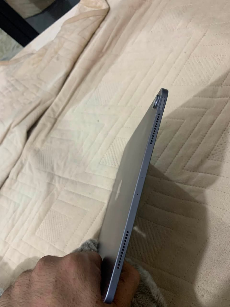 ايباد ١١ برو ٢٠١٨ ذاكره ٦٤ ايباد فقط دراسه بي الدكمه الفوك طابه جوا فقط بطاريه قبل شهر فحصتها ٨٢ مكاني 
بغداد الشعله السعر ٣٣٠ الف ***********

