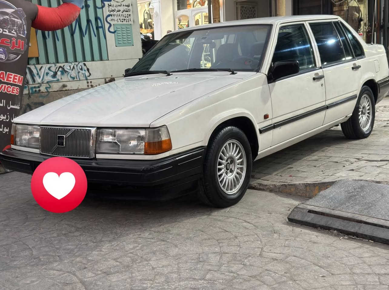 سلام عليكم 
فولفو 940 موديل 1995
رقم بغداد 
محرك وكير جديد حاويه
باتري جديد  
تبريد شغال 
مكاني بغداد 
***********
سعر 85 وبيه مجال  قليل حك الجيه
