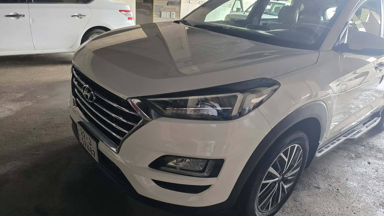Hyundai Tucson 2020
Hyundai Tucson

مۆدێل 2020
فول مواسەفات
97 هەزار کم بیلادی ڕۆیشتووە
بەسمە
کوشن  کارەبایی
ئاوێنە ئۆتۆ شەفت
یەدە بەسمە و نیکل
٢ بەسمەی بیلادی
خەلیجی و کۆری 
دەعامی بۆ دەعامی هیچی پێوە نییە
گێر و مەکینەی بەشەرت
هیچ کێشەیەکی تێدا نییە
 
سيارة توكسون خليجي بدون سبغ كلين تايتل رقم اربيل 

ژمارەی خاوەن ئۆتۆمبیل
***********
***********
***********
ناونیشان: خلیفان
