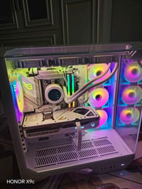رايزن 9800X3D • RTX 5070 TI • تجميعة بيضاء