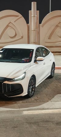 ام جي GT5 • ٢٠٢٥ • ٥٥ ألف