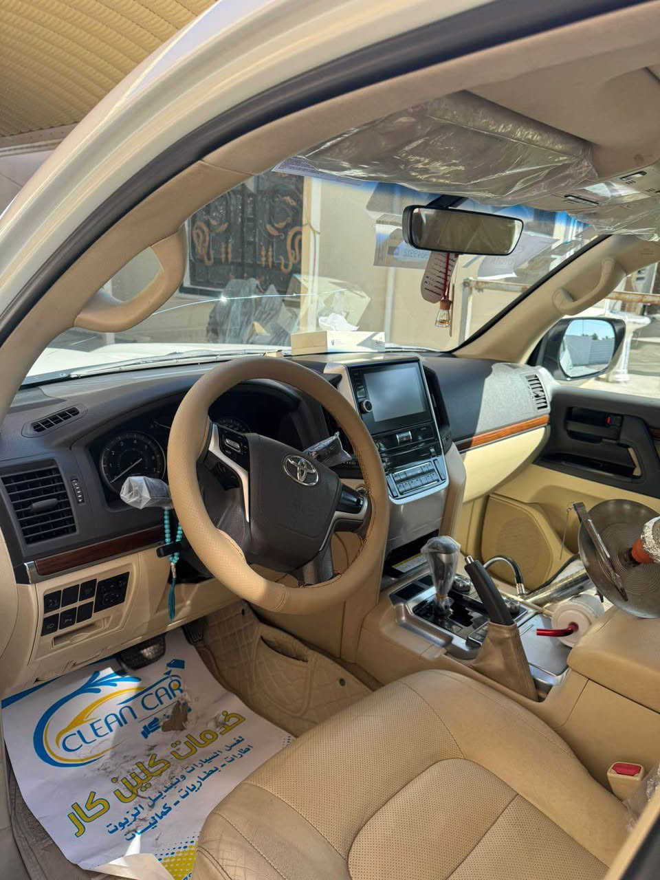 لاندكروز وايت ادشن • ٢٠١٧ • ماشيه ١١٩٠٠٠