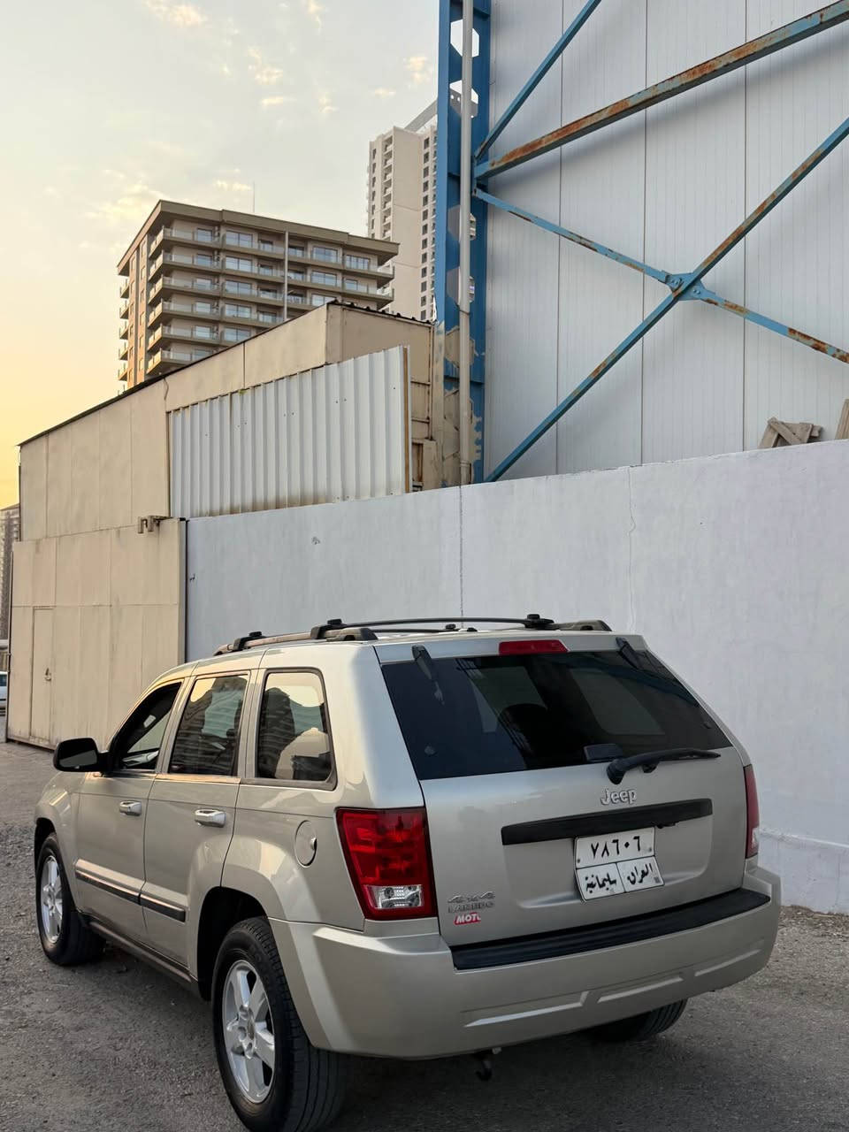 Jeep 
جێب لاریدۆ ٢٠٠٨ 
لیمیتد قەپات مواسەفات فول فول
سلایت
بەسمە
ناوزەرد
کامێرە
کوشن کارەبا
دەبڵ ئەکسل
مکەبەرە بۆستن
شاشە ئایپاد
سوکان ڤۆلیۆم
چوار تایەو ویلی لۆک
پاتری و ڕۆن و بانس 
هەمووی تازە سێرڤس کراوە
گێر مەکینە کارەبای تەبرید دەبڵ ئەکسل
تەحویل غرامە هەمووی بەشەرت
یەک پارچەی پەمپە بێ ناو بێ ئەرباگ
سعری ٩٩$
لە سلێمانیم 
*********** السليمانية, العراق

