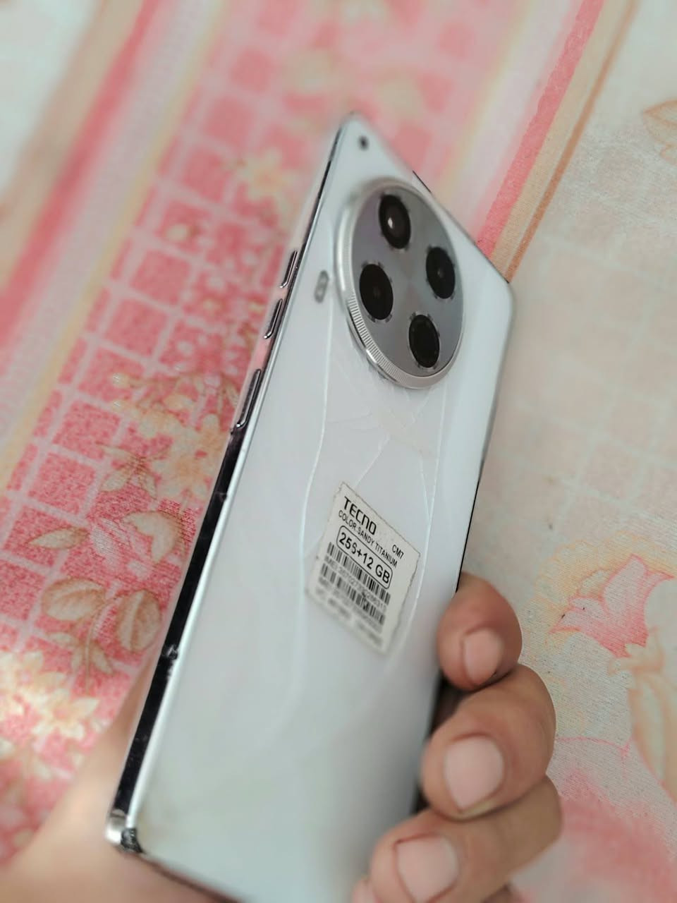 @إشارة للبيع TECNO CAMON 30 فقط ضهره مفطور وفطور ناعمه مماثره ابد السعر 160 نهايته مكاني نجف ببصخير *********** فقط واتساب ما متواجد عل فبيس
