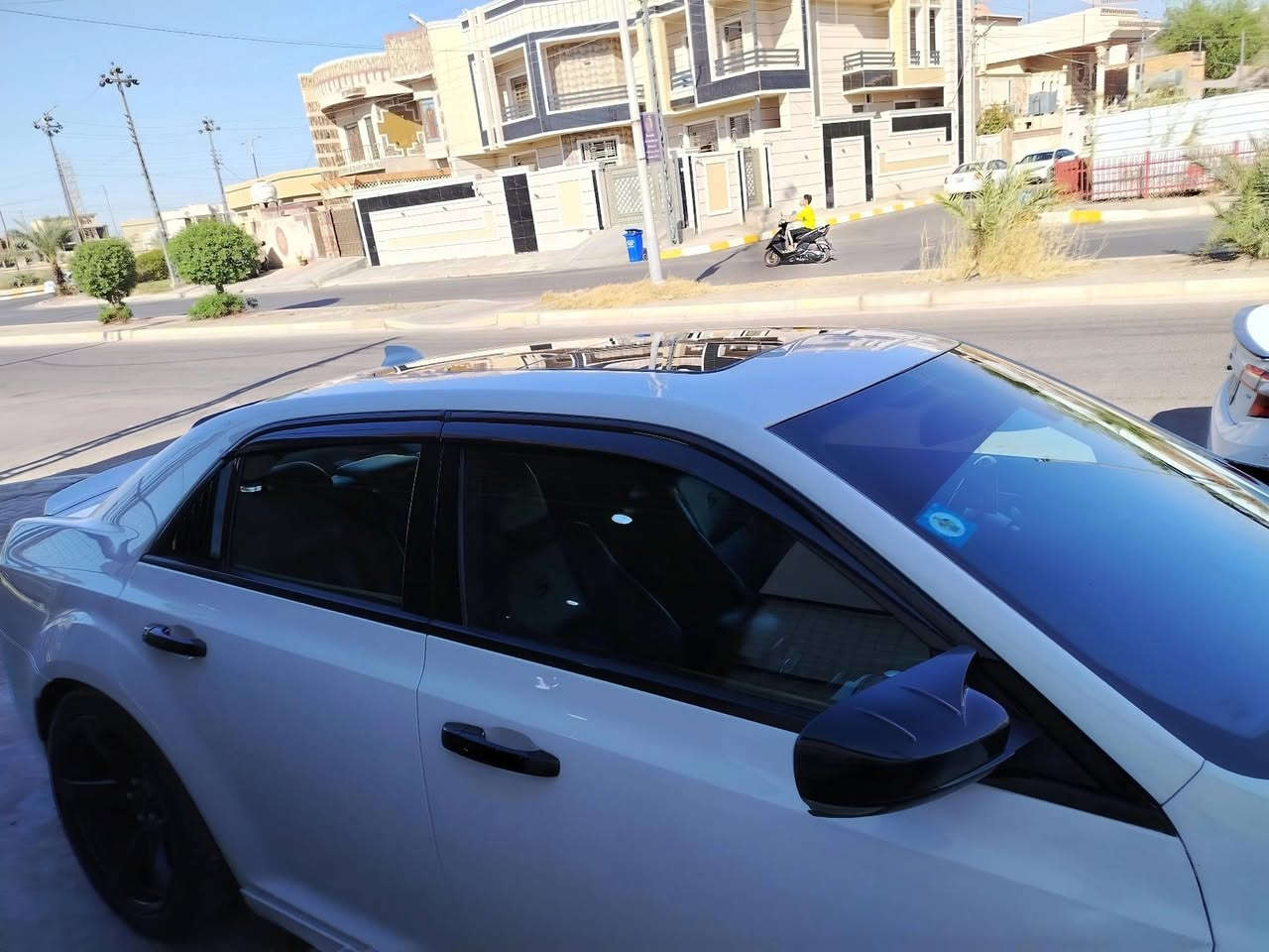 السلام عليكم /أوباما ٢٠١٨ s لون ابيض رقم بغداد سقف بانوراما تشغيل عن بعد كشانه كهرباء جلد هيتر ٣ قطع صبغ بدون دواخل للبيع او مراوس جارجر
للاستفسار الاتصال /***********
