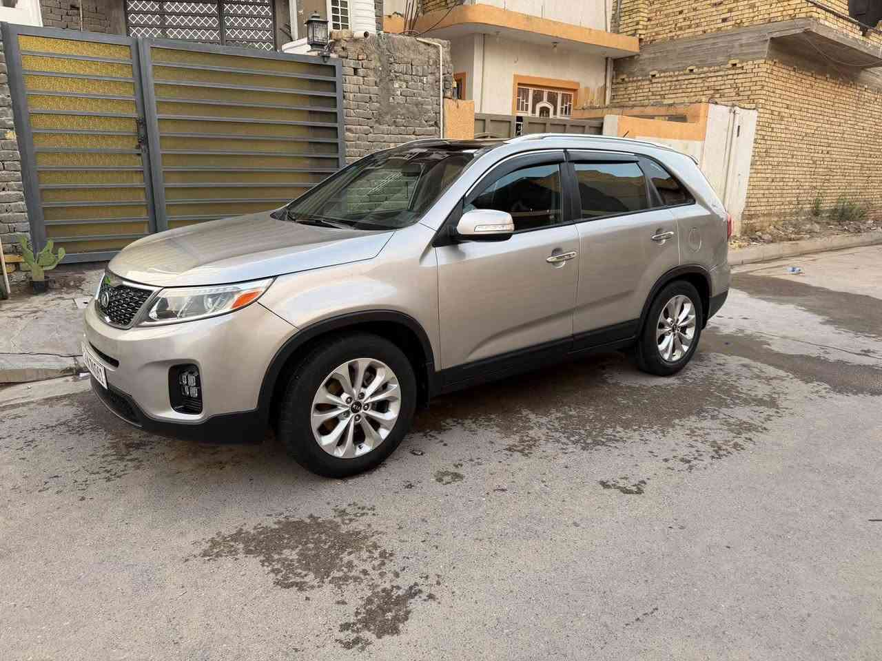 سورنتو • وارد امريكي • ٣٦٠٠ ٦ سلندر