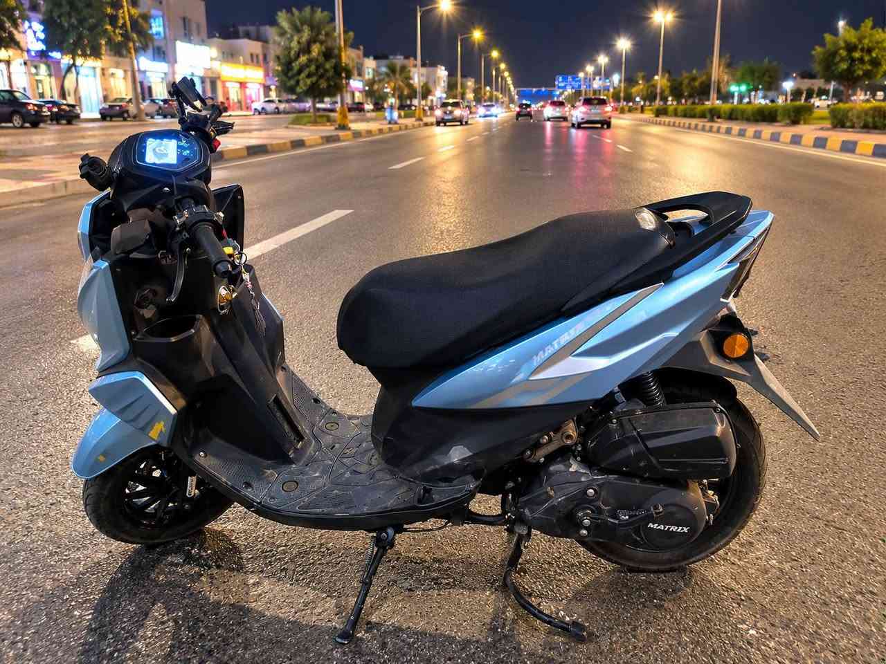 📢 للبيع: دراجة ماتريكس ماكس (Matrix Max) موديل 2025
المواصفات:
 * النوع والموديل: ماتريكس ماكس (2025)
 * حالة المحرك: محرك ناصع/ستاندر (ما مفتوح منه ولا برغي - بشرط الفحص)
السعر:
💰 350,000 ألف دينار عراقي 
للتواصل والاطلاع:
للشراي الجاد فقط، يرجى الاتصال أو المراسلة عبر الواتساب على الرقم:
📞 *********** 
العنوان كربلاء قنطره السلام
