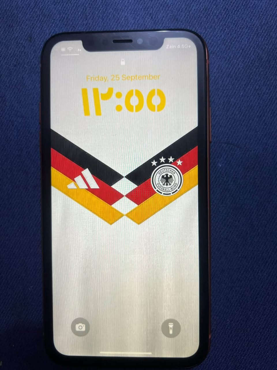 آيفون XR • ذاكرة ٦٤ • فيس آيدي معطل