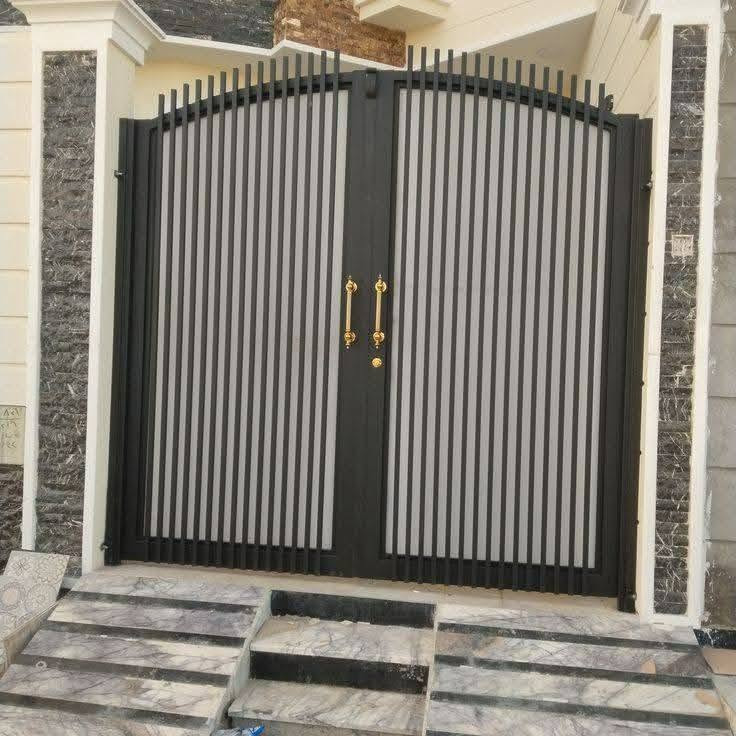 نوفر لكم تنفيذ وتجهيز:
🔹 شبابيك حديد مودرن بأحدث التصاميم.
🔹 أبواب خارجية وداخلية بتشطيبات راقية.
🔹 تفصيل حسب القياسات المطلوبة.
🔹 دهان حراري عالي الجودة ومقاوم للعوامل الجوية.
🔹 دقة في التصنيع وإتقان في التركيب.

✔️ تصاميم عصرية تناسب جميع الواجهات.
✔️ خامات ممتازة وأسعار منافسة.
✔️ تجهيز الجملة والمفرد.

📍 الأخوين  للأعمال المعدنية
📍 بغداد الأمين الثانيه قرب البانزيخانه 
⭐  خبرة في الأعمال المعدنية

📩 راسلنا الآن لمعرفة الأسعار أو لطلب تصميم خاص يناسب منزلك.

*********** 

ورشة الاخوين… عندما تجتمع المتانة مع جمال التصميم
#بغداد #

نص مكتوب في الصور:
- ورشة الأخوين نعمل كافة الأعمال أبواب - شبابيك - سندويج بنل محجرات شبابيك أبواب سندويج بنل مخازن سقائف للتواصل والاستفسار العنوان: بغداد - الأمين الثانية - قرب البانزيخانة ***********