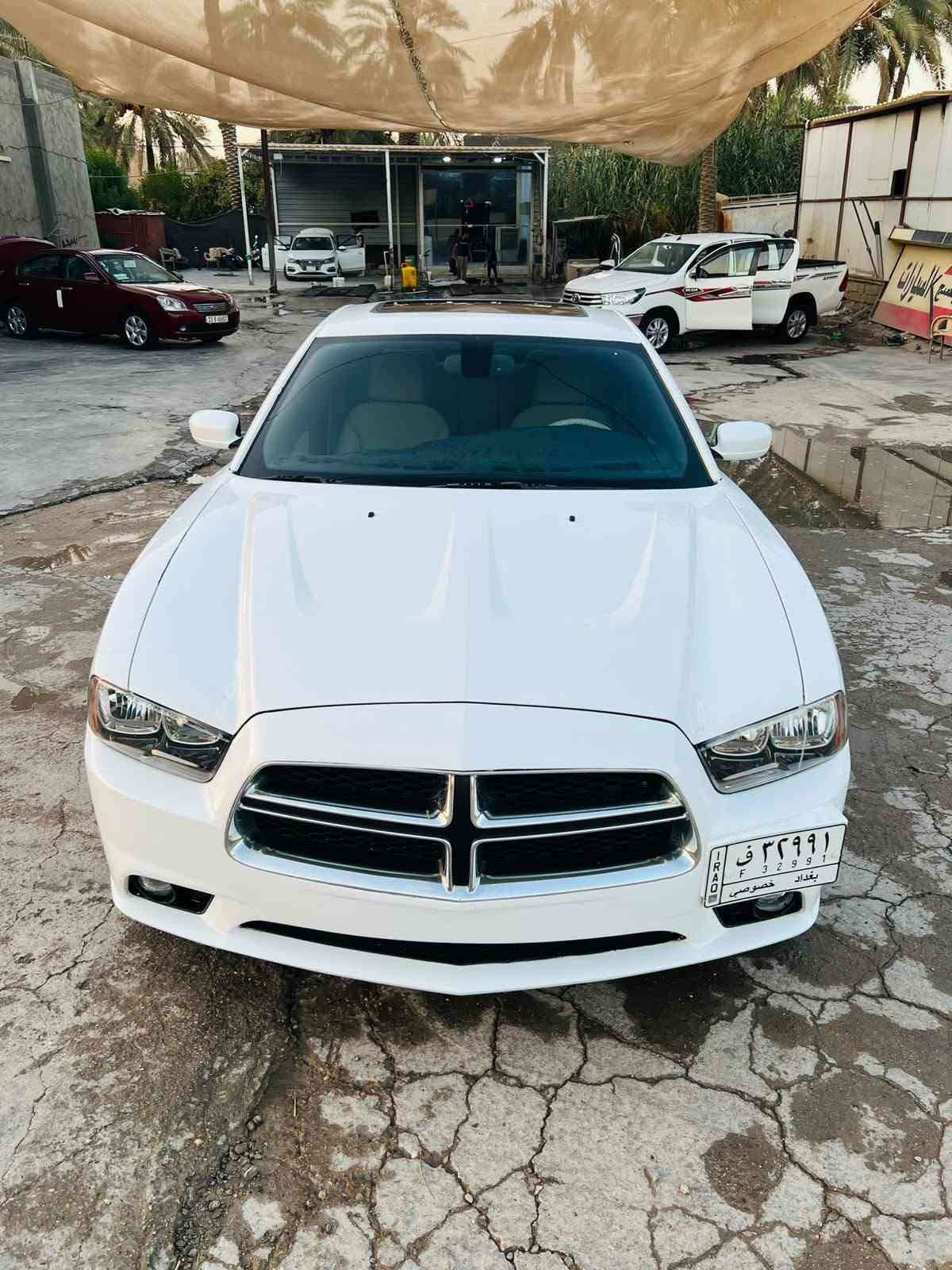 السلام عليكم جارجر موديل 2011 وارد امريكي رقم بغداد بسمي صبغ جاملغات خلفيه ونص جاملغ امامي بدون فتح بدون دواخل بدون ايرباك بجم كبس مكينه وكير وحداديه وكسل كله جديد تبريد ثلج داخل اعسلي اصل السعر مناسب مكان السياره بابل ***********
