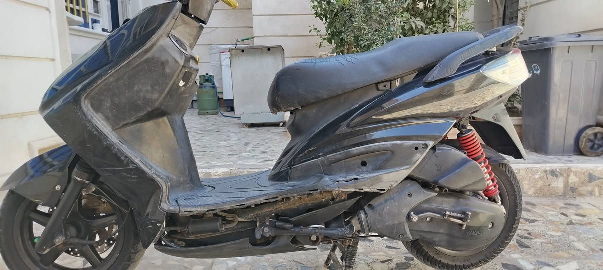 سكنس فحل كابريتر كوري ٢٠٠٧  (الدراجة تشتغل) كهربأئيات كلة شغال سلف هندر شغال ابيع كوم حديد المكان المحمودية السعر ٣٥٠ الرقم *********** الرقم *********** شراي اتصل لا تراسل
