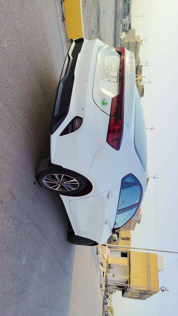 سيراتو خليجي2022 شريكه عامه البيع فقط سياره مكفوله كفاله عامه من عدئه بارد بصيط كلش باقي سياره مكفول ماشي 54محرك 1600كفاله محرك كير حداديه تبريد جاهزه عله اخر حبايه دوشمه عام تخم تاير جديد رقم بغداد تحويل بيه وقت مكاني ناصريه مركز سياره احلئ  من صوره وتجي شيطلع بيه غير بارد انه خسار ***********
