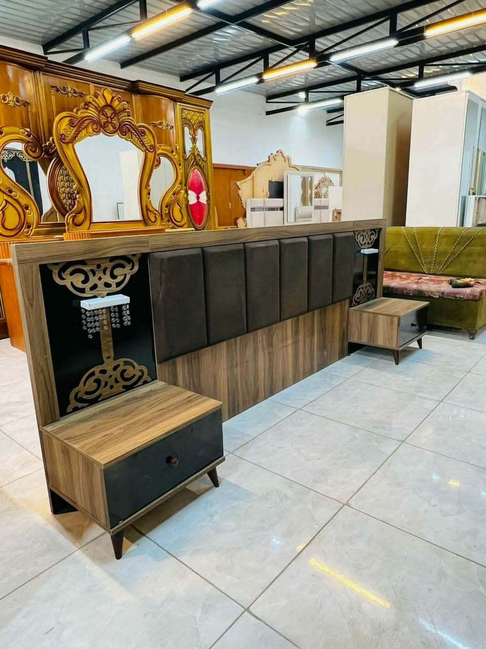 غرف نوم للبيع الاستفسار مراسلة ***********
