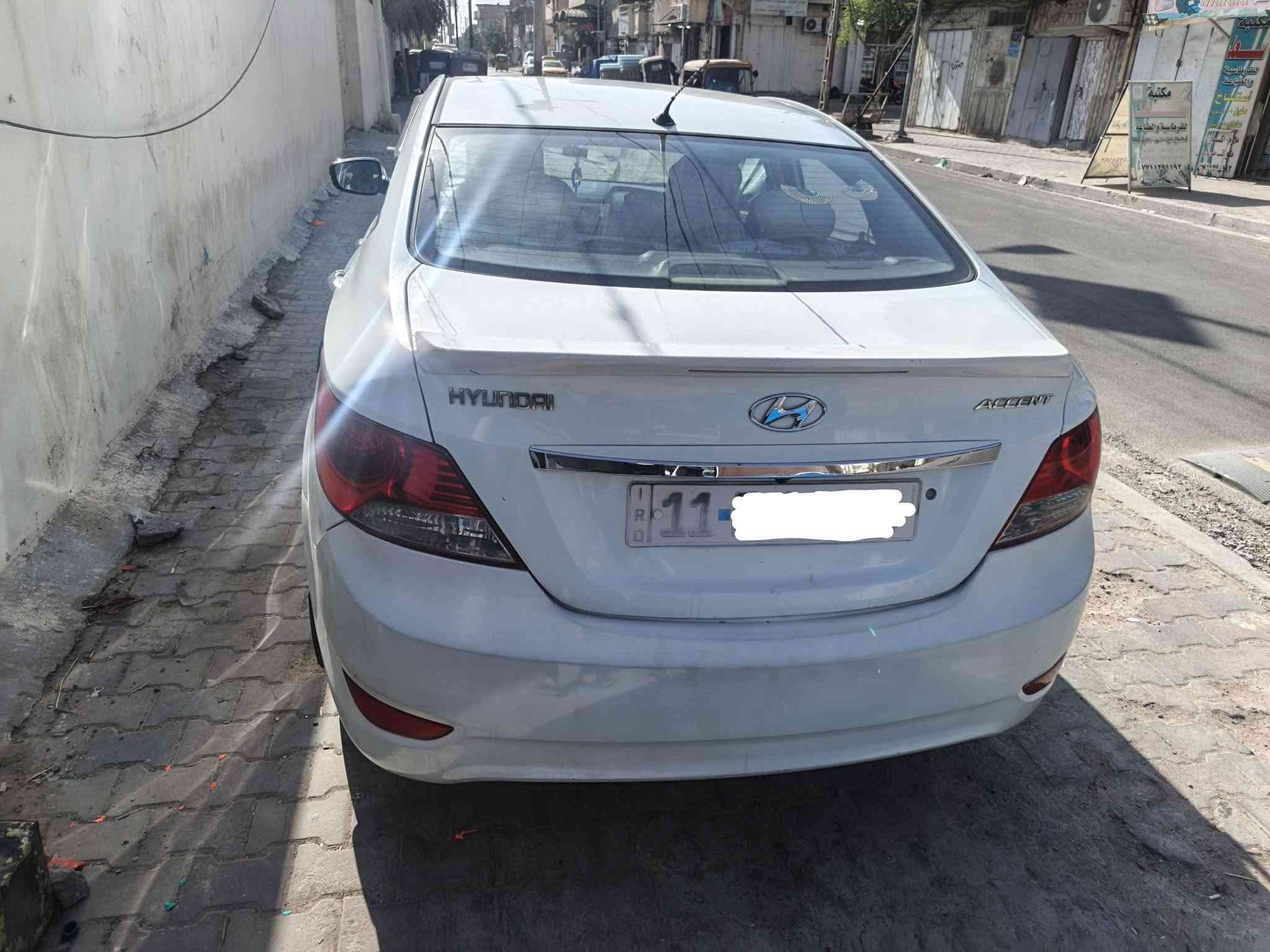 اكسنت 2013لبيع خليجي كامله من كلشي ما عدا ضربه باب خلفي موضح بصورة كير مكينه تبريد مكان بغداد *********** سعر 90
