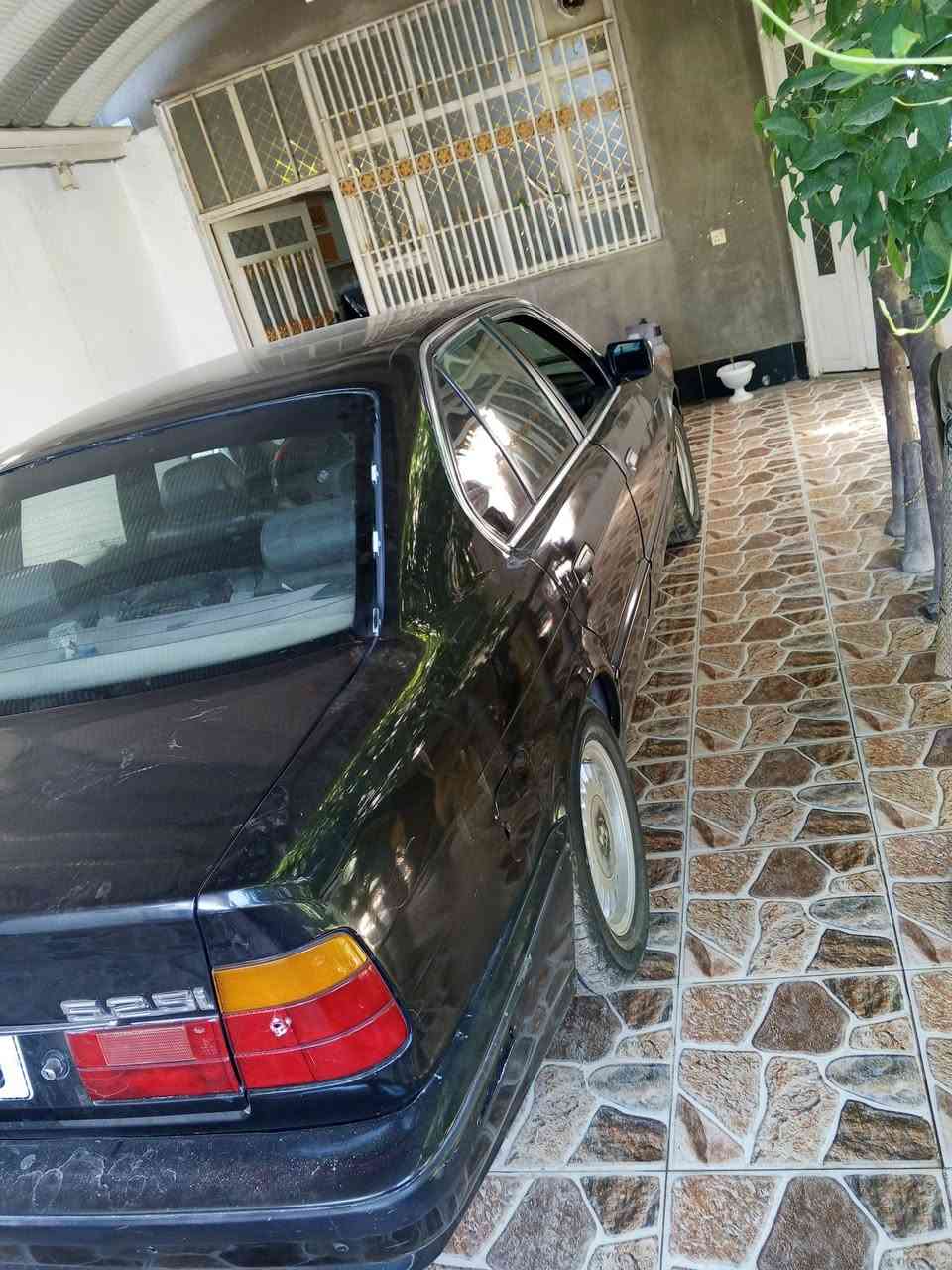 سلام عليكم أبي ام للبيع رقم صلاح الدين بسمي موديل 89محوره محرك بطه 2500 تخم تاير تبريده نقص غاز سياره خير من الله السعر 38وبيه مجال *********** /***********
