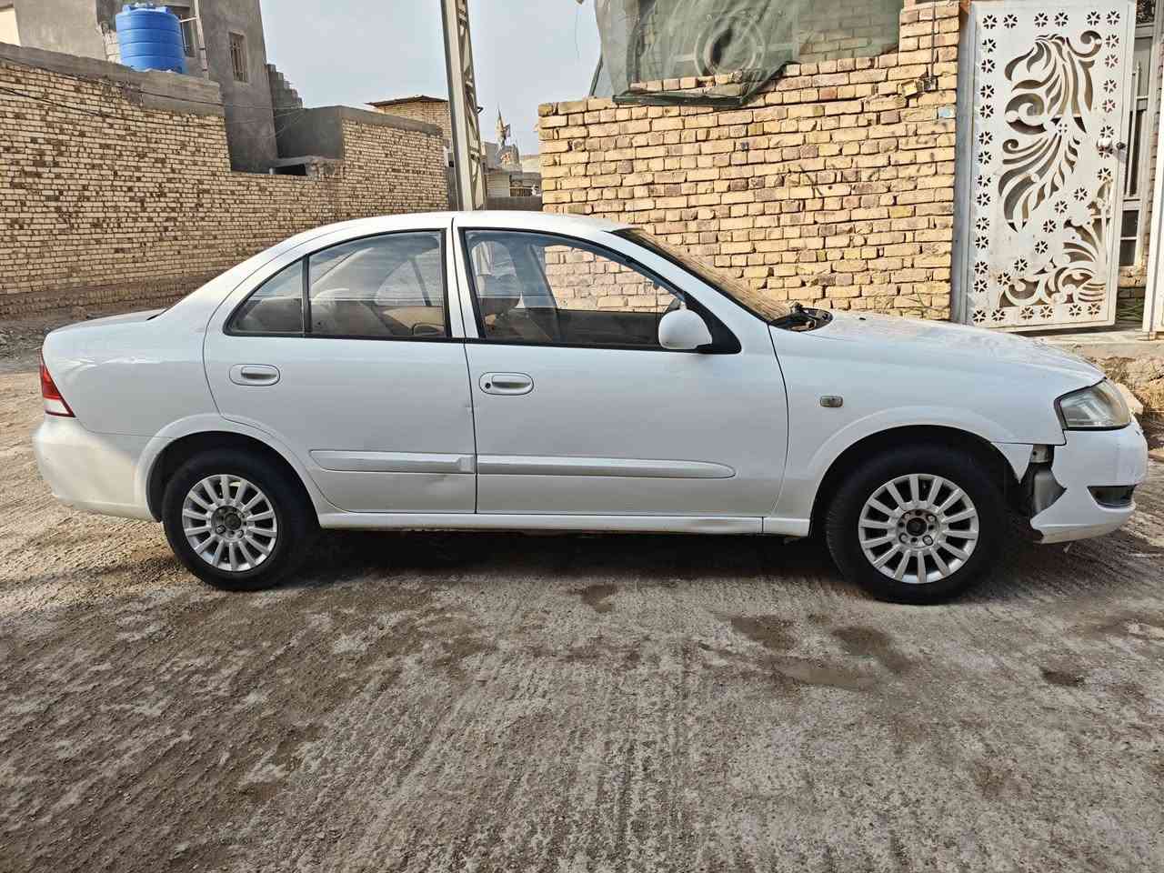 سلام عليكم
🚗 نيسان صني 2013 للبيع
​المحرك: 1800cc 
​المكان: واسط / الكوت
​الرقم: القادسية (كاملة الأوراق وجاهزة للتحويل)
​📌 أبرز المواصفات والحالة:
​تخم أطارات (تايرات) جديد
​بطارية جديدة
​المحرك والجير بحالة ممتازة جداً وما تحتاج أي مصاريف
​تبريد شغال و معروف قوته

​السعر المطلوب: 110 ورقة قابل للتفاوض البسيط للجادين.
​📞 للتواصل والاستفسار: *********** أو عبر مراسلة الخاص.

نص مكتوب في الصور:
- 36°C القادسية خصوصي
- 36°C
