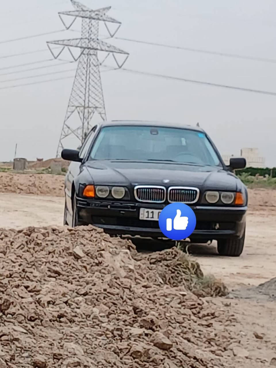 السلام عليكم
للبيعBMW خفاش موديل 95 حجم 740 V8 

رقم بغداد حداديه جديده تخم تاير كير محرك مكفولات تبريد جاهز مصبوغه عام 

منضومه زنون

بيع او مراوس حسب القناعه 
العنوان بغداد السعر 60$ بيهه مجال

***********
