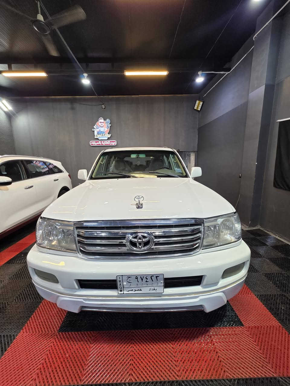 السلام عليكم 
لاندكروزر مونيكا 2007 

السياره مكفوله من الصبغ

مواصفات السيارة GXR

مكينه 6 سلندر 4500

كير ومكينه واكسلات خير من الله 

قفل مركزي

اربع جامات اوتو

گير اوتو ماتيك

لوكير شغال 

قفل اكسل ثكيل وخفيف

7 راكب

دبل تانكي 
تبريد 3 قطع مركزي

بيها ثلاجه تجرش

صدر أمامي وخلفي كله جديد

تخم تاير ياباني

وبعد بيها هواي شغلات ما مذكوره

السياره جديده بمعنى الكلمة

وبل عافيه عل ياخذها

السعر 173 وبيها مجال 

العنوان ميسان العمارة

للتواصل والاستفسار

بي واتس اب واتصال

***********
