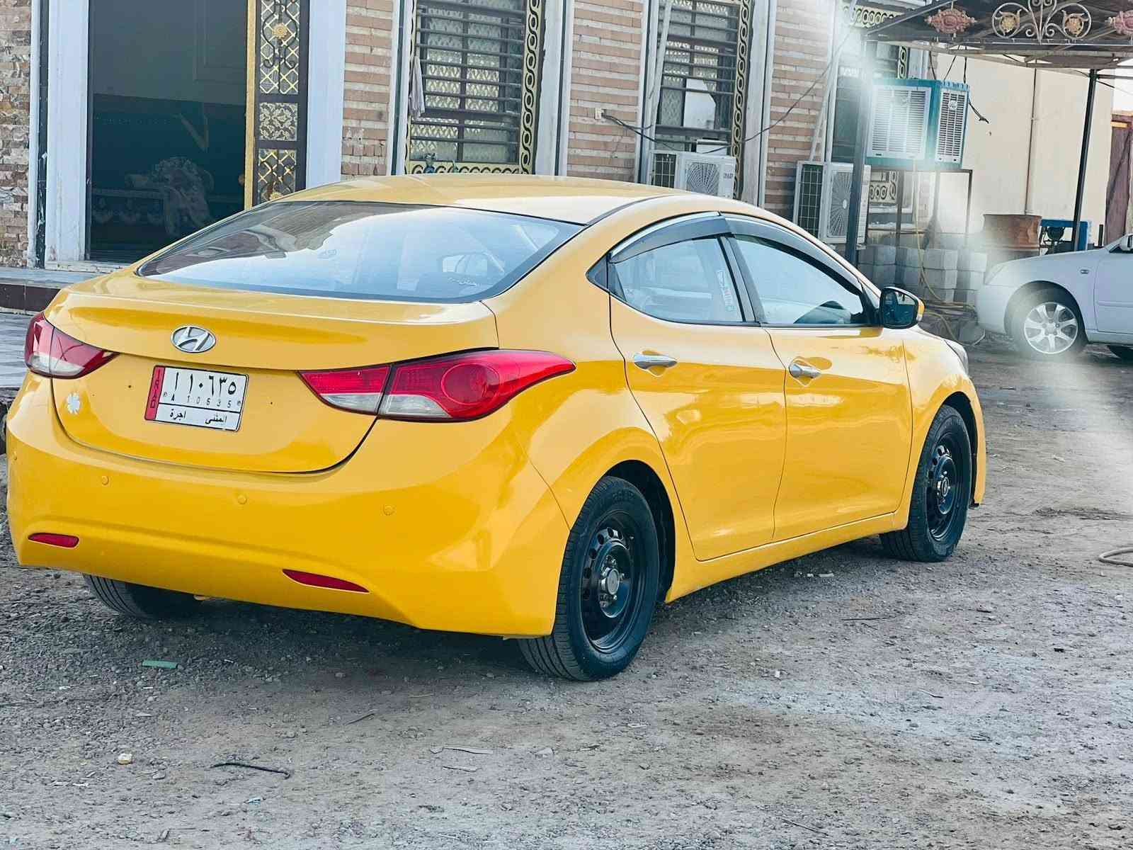 يا الله النترا موديل 2014 خليجي مكينه وكير عل شرط خير من الله مكينه 1800 تبريد ثلج ❄️ تدفئه حداديه تخم تاير كهربائيات كله جاهزه وخير من الله غرفته بل جيس شاشا حساسات خلفيه سستم سماعات سياره جاهزه من كلشي بي جاملغ خلفي عكس السايق بي ضربه مصلح وقبق جنطه امبدل والباقي خير من الله مكفوله من كص وكلبه وتكم وتجوه واي عيب شرعي صفاح موس كشره يخبل سعر 93  وبيه مجال بسيط جداً سنويه جديد لل 27 مشروع وطني مصفره هيئة وغرامات رقم مثنئ مداور ثاني يوم رقم الهاتف *********** مكانه ديوانية
