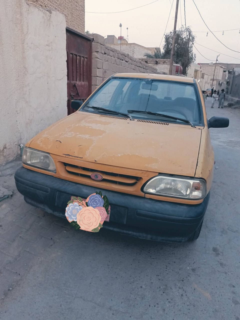السلام عليكم من رخصة مدير الكروب  
سايبا 2011 رقم احمر المالك موجود 
تتعهد بالتحويل  السيارة جاهزة السعر 10 $ قفل العنوان الحمزة الشرقي حي الامام الصادق 
*********** متواجد واتساب
