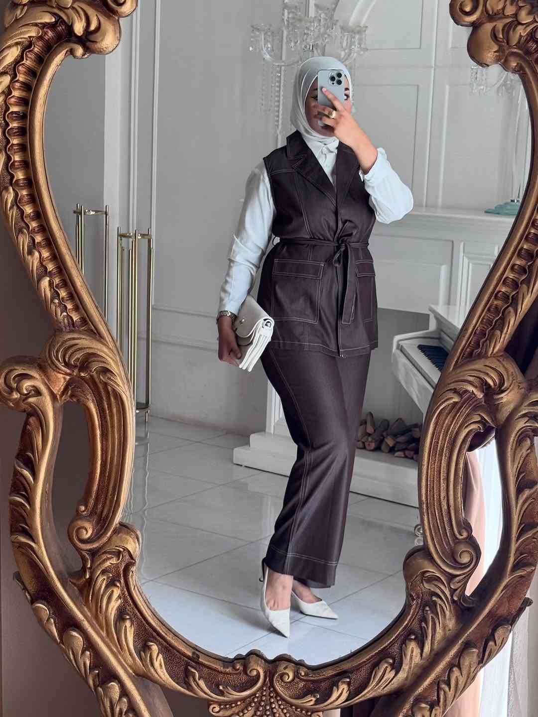 سوت رسمي يلك خامه تركيه متوفر بااكثر من لون 

قياساع خاصه وعاديه😉

كل ما تحتاجينه لجمال لا يقاوم  خبرتنا تضمن لكِ إطلالة ساحرة 📍 العنوان: السماوة - الغربي، شارع الدفاع المدني 📞 للحجز والاستفسار: *********** 
#اكسبلور #بغداد #سماوه #ملابس #يومياتي
