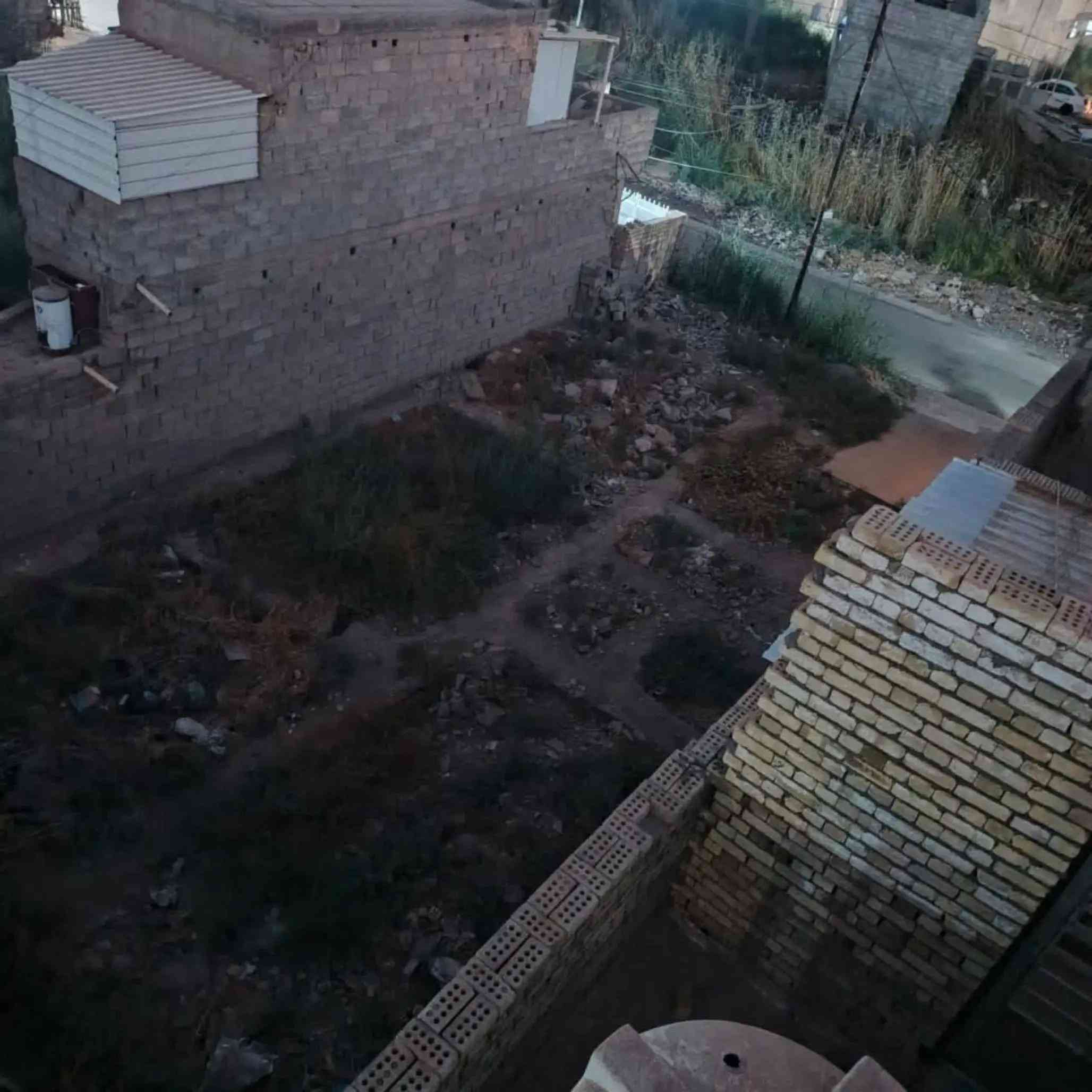 بسم الله وعلى بركة الله  قطعة أرض للبيع  بغداد - الجزيرة السياحية - كميرة  شارع ابو هاني  (( المشتري معفي من الدلالية ))  التفاصيل  مساحة 100  متر 5م × 20 م ملك صرف زراعي  منطقة مسكونة  جاهزة للبناء  تنازل مباشر   السعر 47 مليون وبيها مجال  ✒️ تواصلو معنا واتساب  للاستفسار...  ***********  أعلن معنا لضمان وصول إعلانك لأشخاص مهتمين بشراء عقاراتكم  👍  مع تحيات  عقارات T . A . G . . . #تسويق_عقاري #عقارات  #استثمار  #عقارات_بغداد   #طابو_زراعي 

نص مكتوب في الصور:
- قطعة أرض للبيع
- بغداد - الجزيرة السياحية - كميرة
- شارع ابو هاني
- (( المشتري معفي من الدلالية ))
- مساحة 100 متر 5م × 20 م
- ملك صرف زراعي
- منطقة مسكونة جاهزة للبناء
- تنازل مباشر
- السعر 47 مليون وبيها مجال