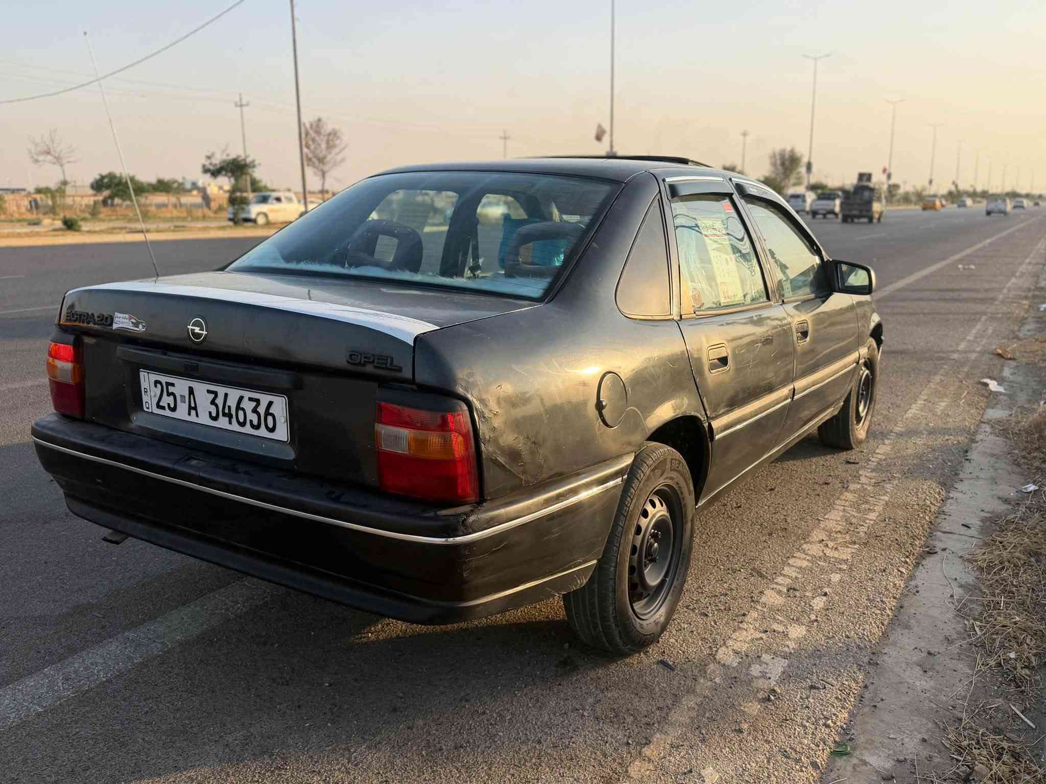 سياره اوبل فكترا موديل 91حجم 20سياره نظيفه مابي اي شيً شرط بدون ضربه  بس صبغ عام جماليه فقط سنويه مشروع وطني رقم جديد بيه دفتر بانزين  كهربائية كلها شغال تخم صدر جديد اطارات جديد  سقف سلايت سعر 30وبي مجال بسيط عنوان كركوك رقم هاتف***********

