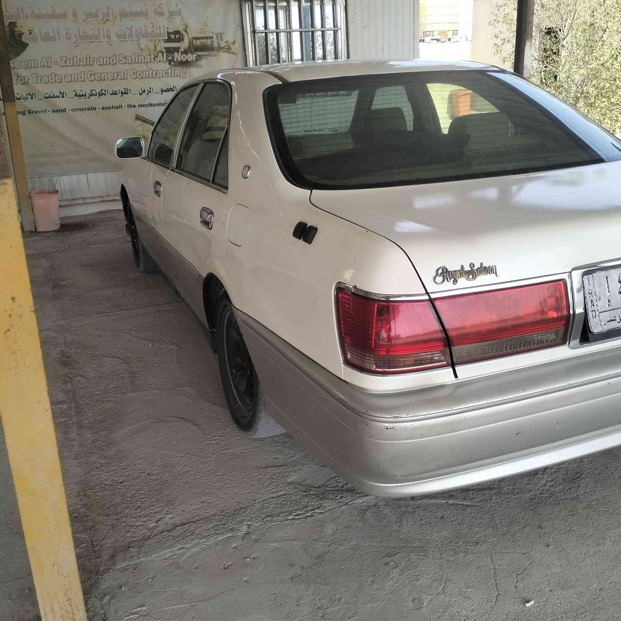 السلام عليكم جنون موديل 2000 دي 4 كبيره تبريد كفاله محركها وقيرها كفاله حداده 80% شرط 180 ما تحوس قصه شنطه والحديد سعرها 26 وبيها مجال بيها بس رقم بدون سنويه كهربائياتها كلها تشتغل عنوان بصره الزبير
***********
