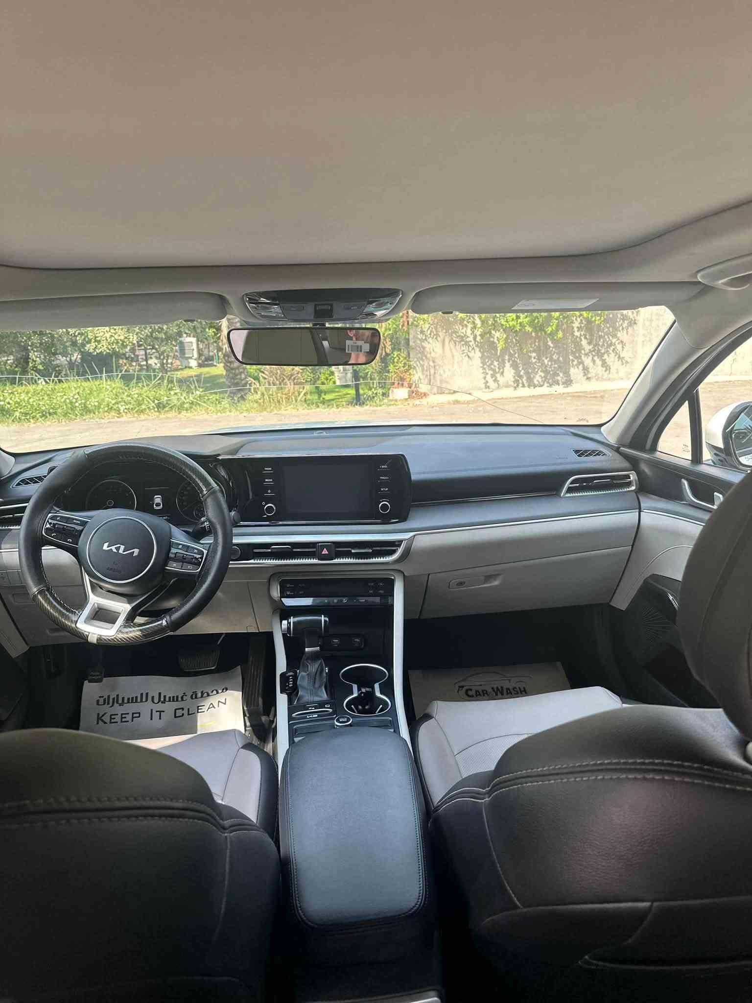 🚨 للبيع | Kia K5 2023 خليجي 🚨

🔥 كيا K5 موديل 2023
مواصفات خليجية
🔧 مكينة 2.0 لتر | 4 سلندر
⚙️ أوتوماتيك
📍 ضمان شركة الدولية
🛣️ ماشية 45,000 كم فقط
🔢 رقم بغداد

✨ أبرز المواصفات:
• محرك 2.0 لتر بقوة 152 حصان
• عزم 192 نيوتن.م
• قير أوتوماتيك 6 سرعات
• دفع أمامي FWD
• شاشة ومواصفات ترفيهية حديثة
• Apple CarPlay
• كاميرا خلفية
• حساسات ركن
• مثبت سرعة
• أنظمة أمان متعددة
• إضاءة LED
• مقاعد جلد
• فتحة سقف بانوراما
• تشغيل بصمة وتشغيل زر
• مواصفات خليجية مميزة

🟢 حالة السيارة:
السيارة نظيفة جداً وبحالة ممتازة، وبيها فقط ملاحظات بسيطة:

▪️ صبغ في بداية البنيد
▪️ بارد بسيط في الجاملغ الخلفي
▪️ غير ذلك السيارة جاهزة للفحص والبيع.

💰 السعر: 180 ورقة فقط

📍 مكان السيارة: بغداد – سبع أبكار

📞 للتواصل:
***********

⚡️ السيارة تستاهل الفحص، والفحص على المشتري.
