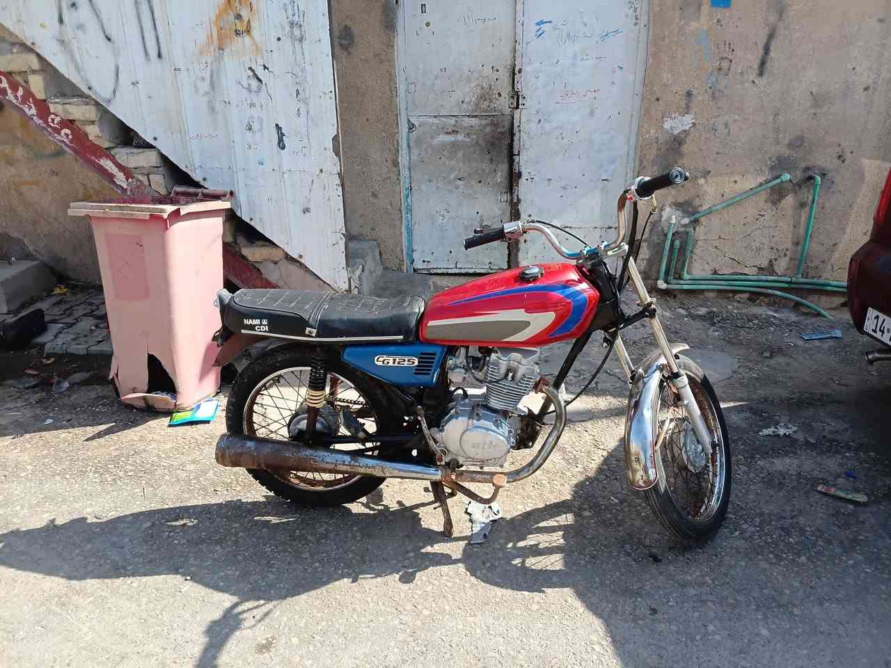 البيع.   سعر.  ٢٥٠.  ***********

