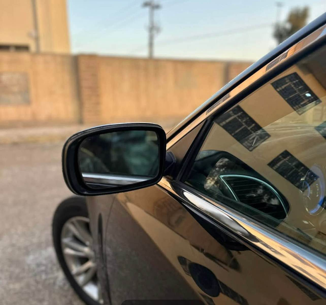 السلام عليكم 
للبيع 
اوبامة ٢٠١٢ 
لون اسود 
كير محرك خير من الله
محرك ٦ 3600 
كهربائيات كلها شغالة 
تدفة تبريد خير منة 
منضومة عدسات
داخلها نضيف ومرتب 
رقم سليمانية تحويل مباشر 
الضرر قطعتين كلير بمريكة صور امريكة موجودة 
السيارة حيل حلوة 
السعر ١٥٩ وبيها مجال 
السكن صلاح الدين الشرقاط واتواجد بكركوك هم 
للستفسار *********** الشريقات, صلاح الدين
