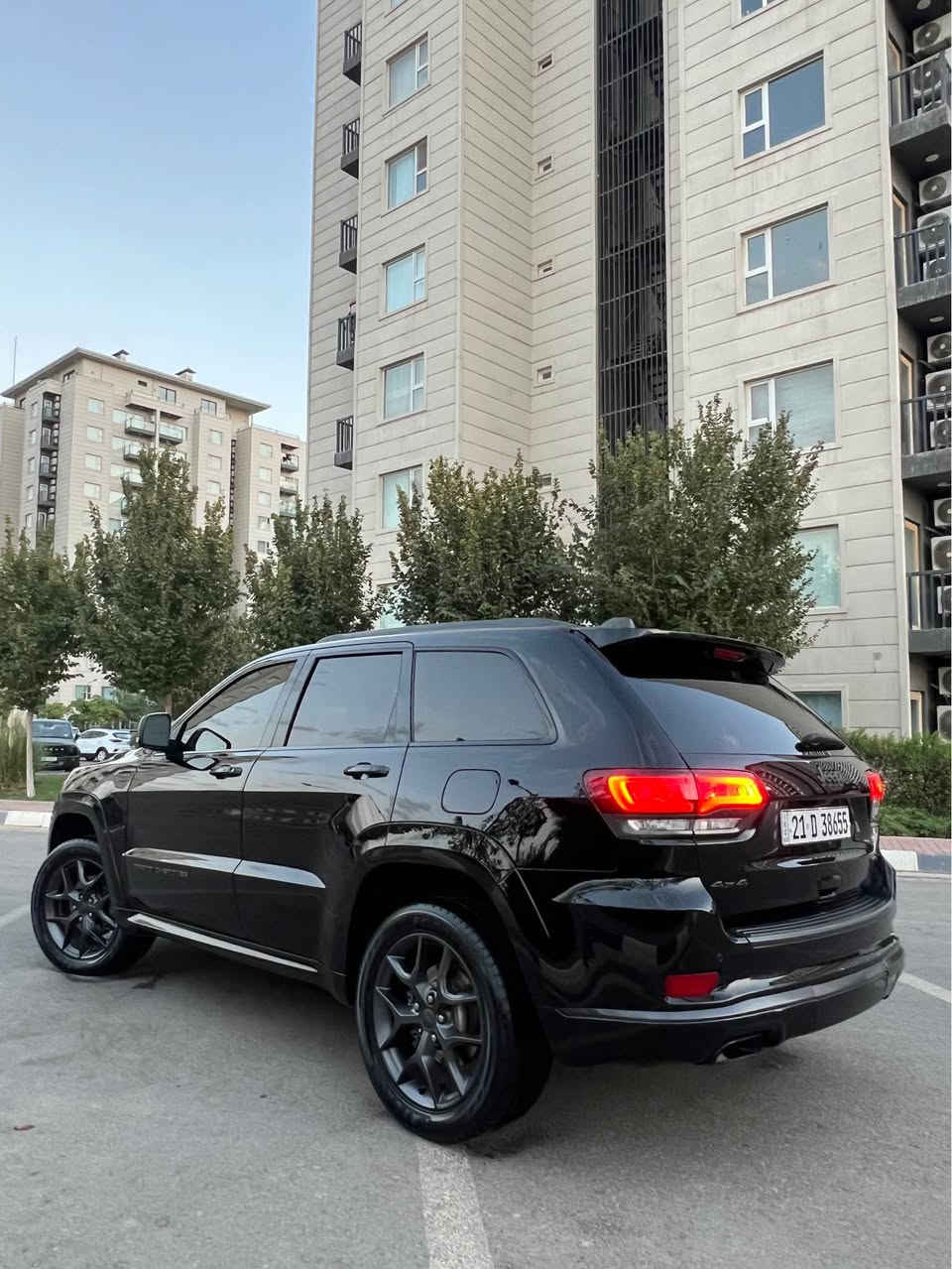 Jeep grand Cherokee X 2019
مواصفات X کەنەدی کلین تایتل 

‎تەنها 83000 کیلۆمەتر ڕۆیشتووە گێر و مەکینەی نەکراوەتەوە و کارەبایی و تەقە و رەقە و هەموو گیانی بە شەرت 

فول مواصفات (رادار گەورە - راداری خەتی جادە - اوتو پارک - راداری پشت و پێش و تەنیشت - کوشن هیتر - کوشن کارەبا - کوشن خزن میموری - تحدید سرعە - حاسەی پێش و دوا - شاشە گەورە - لایت لید و زینون - پلاجیکتۆر لید - صندوق کارەبایی  - بەسمە و شغال - زۆر مواصفاتی تر ...)

کەنەدی کلین  تایتل راپۆرتی carfax ی هەیە کلینە 
بێ بۆیاخ بێ سارد بێ چال بێ شوخت دەعامی بۆ دەعامی بە شەرت لۆک لۆکە 

سعر 260 وەرەقە و مجال 
شوین سلیمانی 
تلفون ***********

Jeep grand Cherokee X 2019
مواصفات X کەنەدی کلین تایتل 
83000 الف کیلومتر ماشی محرک و کیر مو مفتوح و مابی ای خلل 

فول مواصفات x معروفە ( رادار امامی کبیر - رادار خط شارع - auto park - رادار امامی و خلی و جانبی - کشنات جلد - کشنات خزن - کشنات تدفئە - تحدید سرعە - حساسات امامی و خلفییە - شاشە کبیرە - لایتات لید و زینون - بلاجکتور لید - صندوق کهربائی - بصمە و تشغیل عن بعد و بعد بیها هوایە مواصفات... )

وارد کندی کلین تایتل بشرط فحص و رابورت carfax 
مکفول کفالە عامە بدون صبغ بدون بارد بدون شخط بدون رصعات لوکککککک بالباکیت نفس زیروووو

سعر 260 ورقە و مجال بسیط
مکان سلیمانییە 
تلفون *********** السليمانية, العراق
