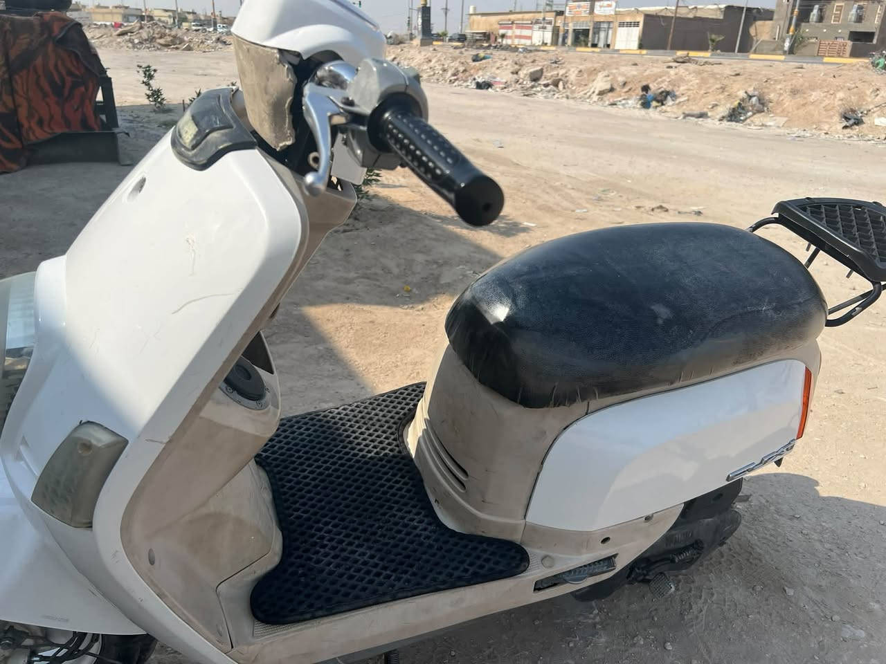 بوليس ٢٠٠٧دراجه كفاله عامه برغي مامفتوح فقط الجبنه يم الكويل مال ناريه
شعدك مراوس مكاني كربلاء
