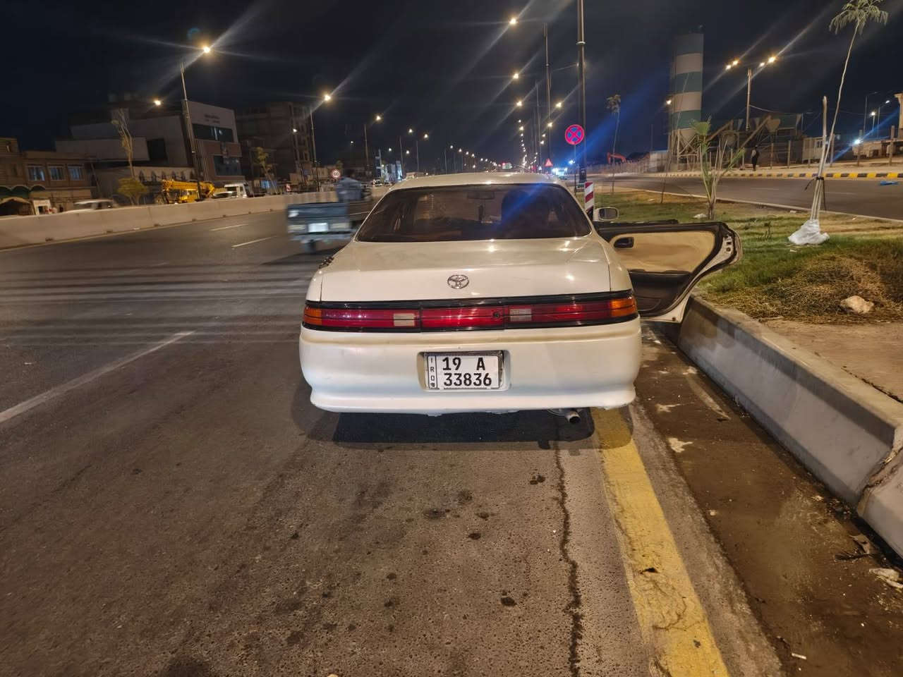مارك نفخ رقم كربلاء انكليزي بسمي سنويه لل٣١ .. هزه لل٢٧.  مكفوله من الكصه مكينه وكير بطه نضاف كهربائيات كله شغاله حداديه نضيفه تخم تاير  نضيف باتري جديد سياره جاهزه وحلوه  سعره ٣٦ بيه مجال بسيط مكان نجف ***********
