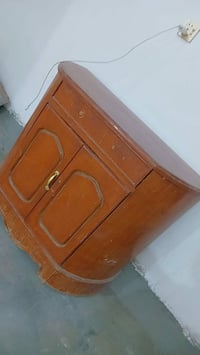 غرفه خشب • ثقيل • قابل تفاوض