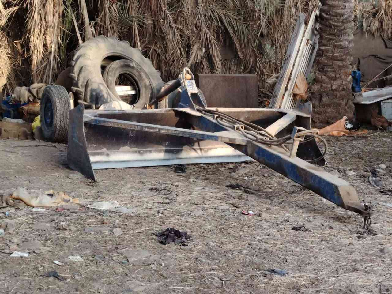 السلام عليكم اندبليت للبيع الحجم مترين ونص شغل حامد خمسيه العنوان بابل رقم الهاتف ***********
