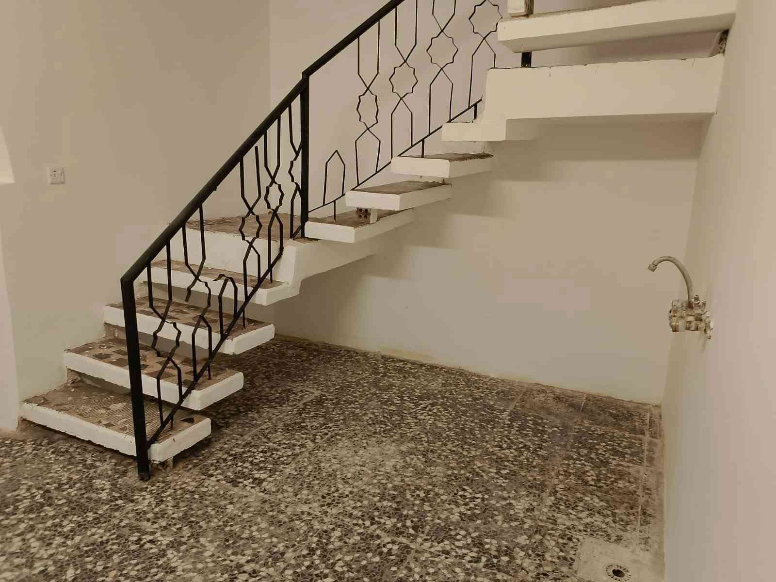 طابو ملك صرف • ١٠٠م • بداية شارع 60