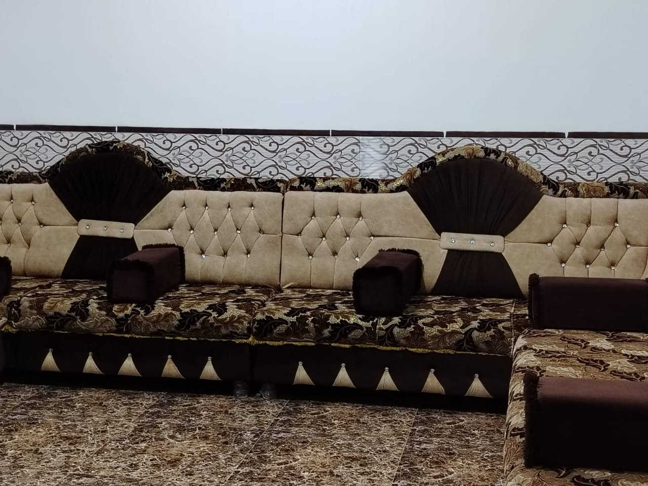 #يتوفر ديوان الطول عشرة ونص صافي
يرهم نقد ويرهم قصد 
السعر خاص اخو الجديد شي مرتب ونضيف
